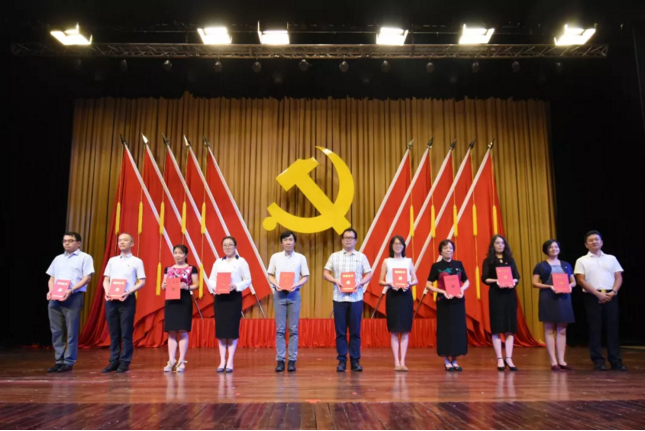 5b39e6f288e33.png 图片2.png